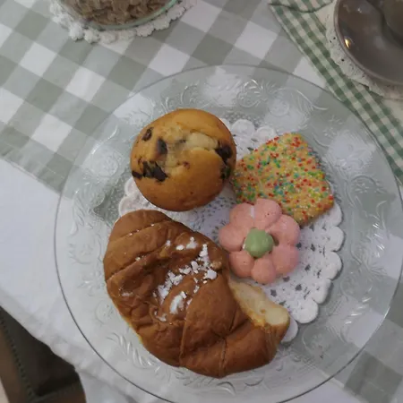 Luna Bed and Breakfast *