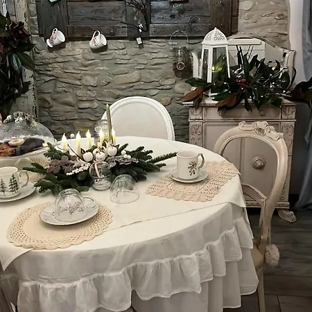 Luna Bed and Breakfast *