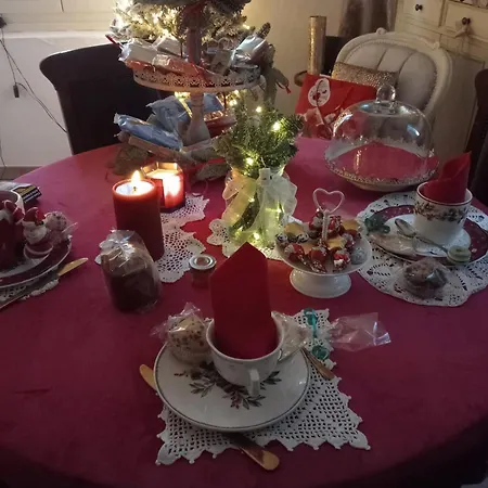 Luna Bed & Breakfast *