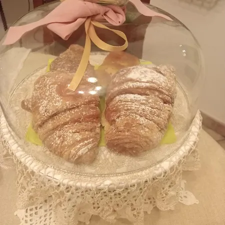 Luna Bed & Breakfast