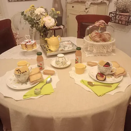 Luna Bed & Breakfast