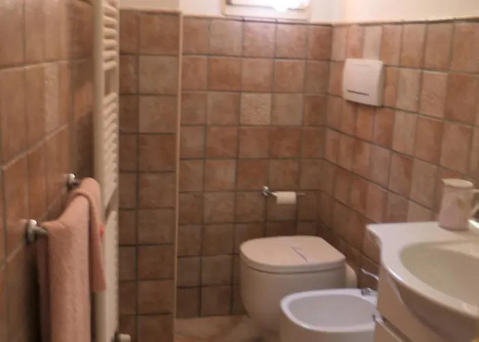 Alojamento de Acomodação e Pequeno-almoço Luna *